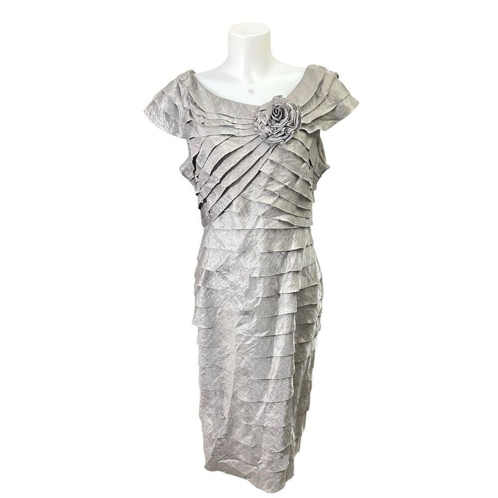 Women's Corsage Shimmer Shutter Tiered Dress Champagne sz 16‎ Vintage Cap Sleeve